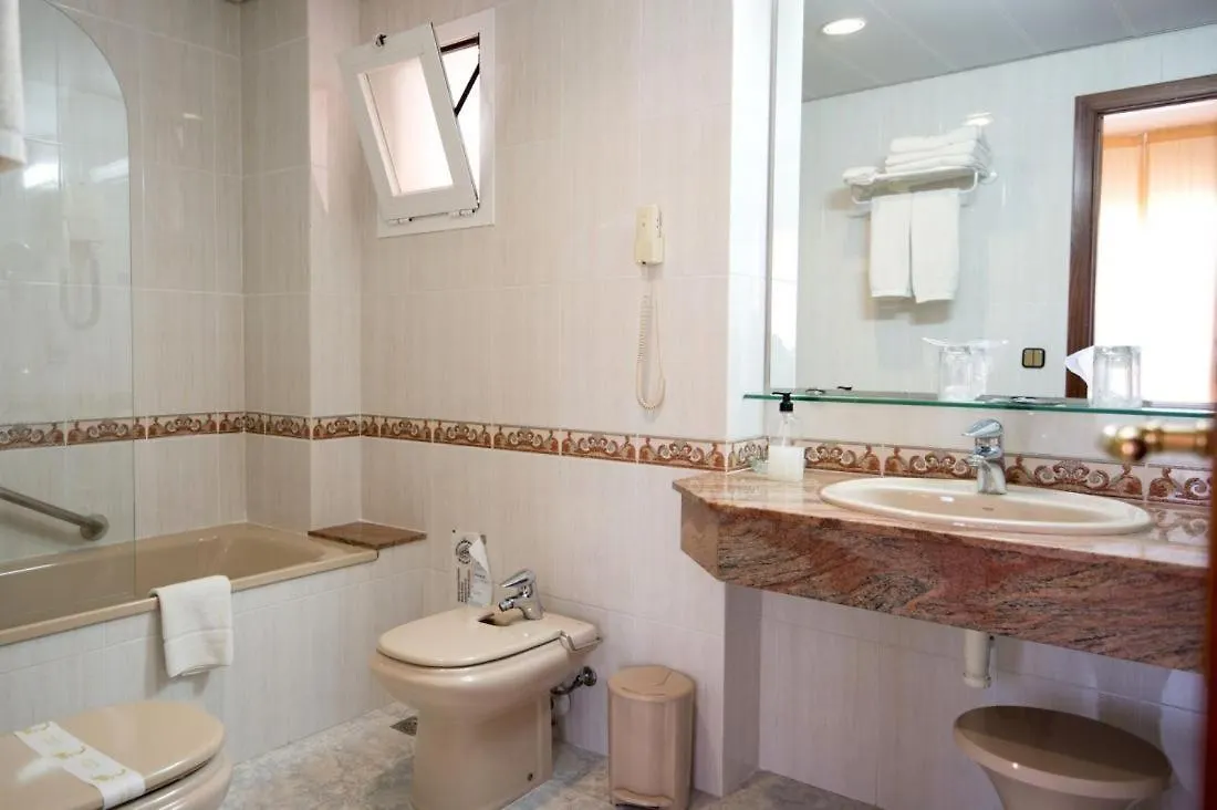 Hotel Placa سان فيليو ذي غيشولس 3*,